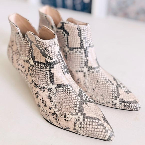 [kate spade] Raelyn Pale Vellum Snake Print Leather Kitten Heel Ankle Boot - Picture 4 of 12